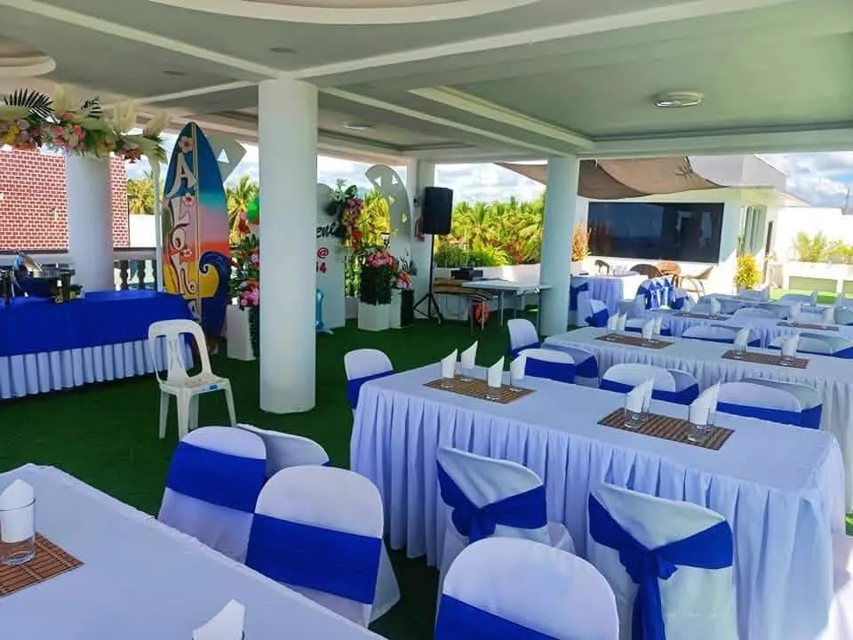 Open-air resort area arranged for a group event